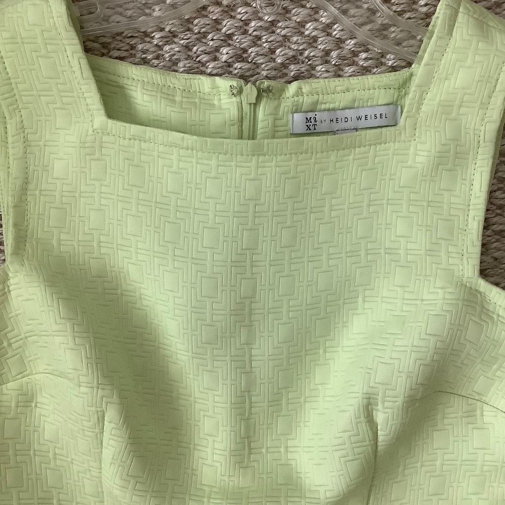 💁‍♀️Summer/Spring Light Green Lined Dress